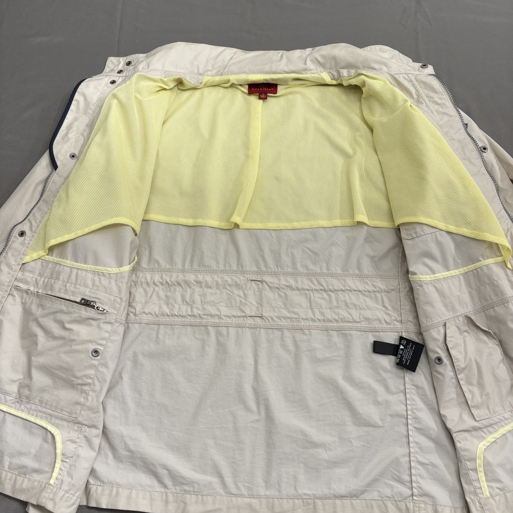 Cole Haan Men's Beige and Red Jacket Size Large Windbreaker Yachtwear - Picture 7 of 16